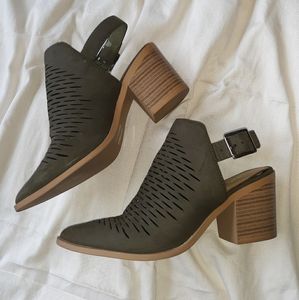 UNR8ED 💎 Ankle Booties 💎